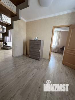Дом 150м², 2-этажный, участок 8 сот.  