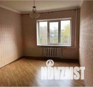 Дом 260м&sup2;, 2-этажный, участок 4 сот.  