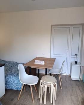 Дом 250м², 3-этажный, участок 10 сот.  