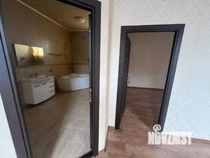 Дом 392м&sup2;, 2-этажный, участок 78 сот.  