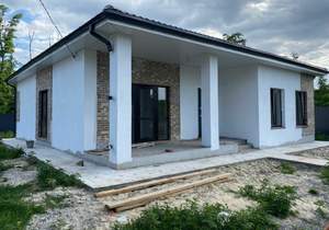 Дом 138м&sup2;, 1-этажный, участок 5 сот.  