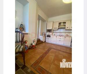 Дом 212м&sup2;, 2-этажный, участок 212 сот.  