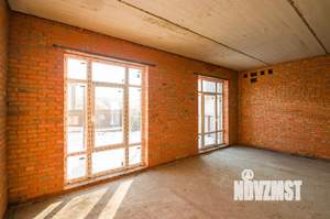 Дом 135м&sup2;, 2-этажный, участок 3 сот.  