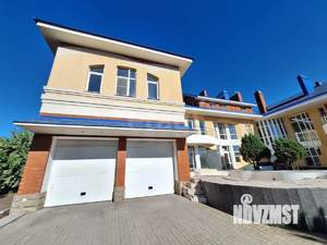 Дом 764м&sup2;, 3-этажный, участок 13 сот.  