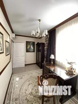 Коттедж 250м², 2-этажный, участок 16 сот.  