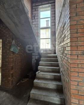 Дом 210м&sup2;, 2-этажный, участок 8 сот.  