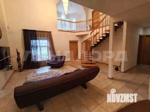 Дом 204м&sup2;, 2-этажный, участок 6 сот.  