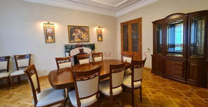 Дом 505м&sup2;, 3-этажный, участок 9 сот.  