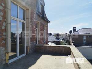 Дом 1000м², 3-этажный, участок 0 сот.  