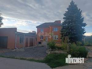 Дом 215м², 2-этажный, участок 8 сот.  