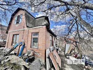 Дом 48м&sup2;, 2-этажный, участок 4 сот.  