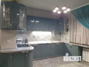 Дом 240м², 3-этажный, участок 2 сот.  