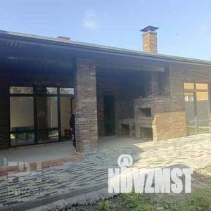 Дом 200м², 1-этажный, участок 6 сот.  