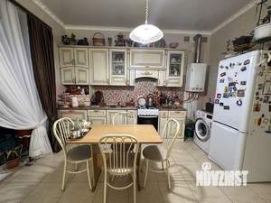 Дом 133м&sup2;, 2-этажный, участок 3 сот.  