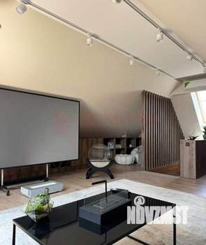 Дом 130м&sup2;, 2-этажный, участок 4 сот.  