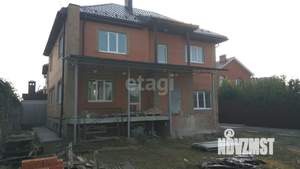 Дом 300м², 2-этажный, участок 6 сот.  
