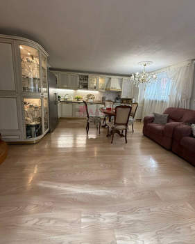 Дом 150м&sup2;, 2-этажный, участок 6 сот.  