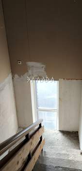 Дом 100м&sup2;, 2-этажный, участок 1 сот.  