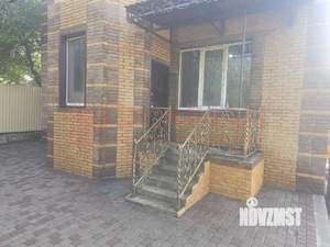 Дом 208м&sup2;, 2-этажный, участок 5 сот.  