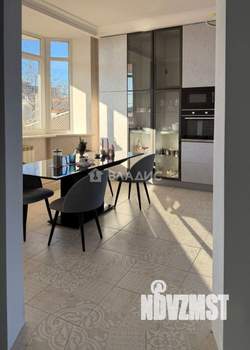 Дом 446м&sup2;, 2-этажный, участок 522 сот.  