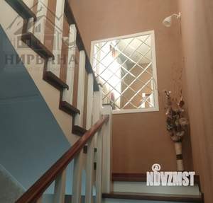 Дом 215м&sup2;, 3-этажный, участок 6 сот.  