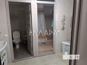 Дом 280м², 2-этажный, участок 6 сот.  