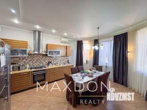 Дом 255м², 4-этажный, участок 3 сот.  