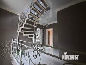 Дом 186м&sup2;, 3-этажный, участок 3 сот.  