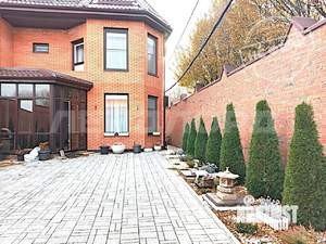 Дом 185м², 3-этажный, участок 4 сот.  