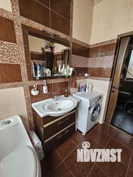 Дом 242м&sup2;, 3-этажный, участок 4 сот.  