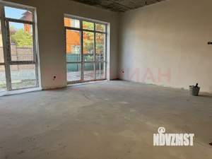 Дом 130м&sup2;, 2-этажный, участок 4 сот.  