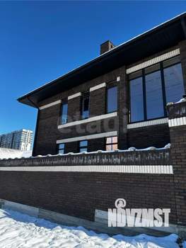 Дом 330м&sup2;, 2-этажный, участок 3 сот.  