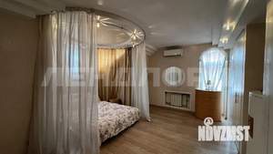 Дом 506м&sup2;, 3-этажный, участок 7 сот.  