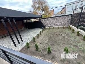 Коттедж 300м&sup2;, 2-этажный, участок 5 сот.  