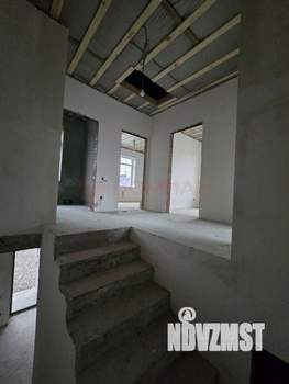 Дом 140м&sup2;, 2-этажный, участок 3 сот.  