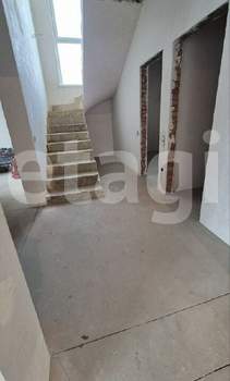 Дом 175м&sup2;, 2-этажный, участок 4 сот.  