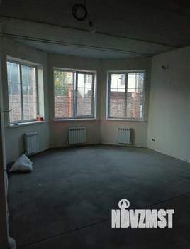 Дом 150м&sup2;, 2-этажный, участок 3 сот.  