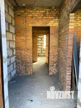 Дом 190м&sup2;, 2-этажный, участок 3 сот.  