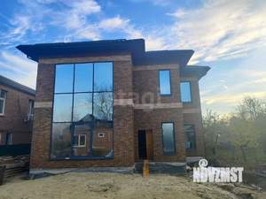 Дом 360м&sup2;, 2-этажный, участок 7 сот.  