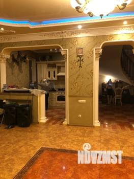 Дом 250м², 2-этажный, участок 30 сот.  