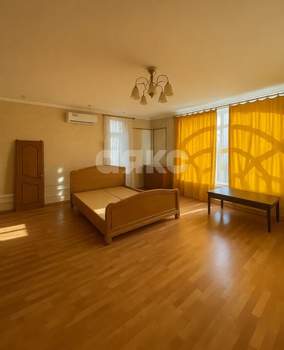 Дом 166м², 2-этажный, участок 12 сот.  