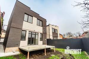 Дом 170м&sup2;, 2-этажный, участок 3 сот.  