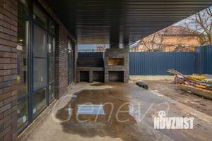 Дом 230м&sup2;, 3-этажный, участок 4 сот.  