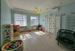 Дом 420м&sup2;, 3-этажный, участок 6 сот.  