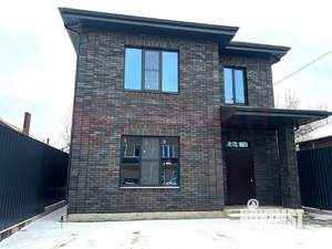 Дом 220м&sup2;, 3-этажный, участок 4 сот.  