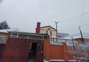 Дом 180м&sup2;, 2-этажный, участок 3 сот.  