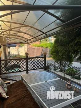 Дом 210м&sup2;, 3-этажный, участок 3 сот.  