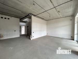 Дом 200м&sup2;, 2-этажный, участок 3 сот.  