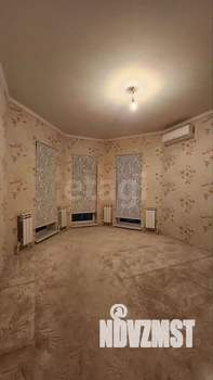 Дом 140м&sup2;, 2-этажный, участок 3 сот.  