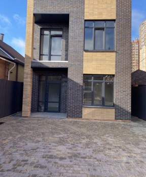 Дом 130м&sup2;, 2-этажный, участок 3 сот.  